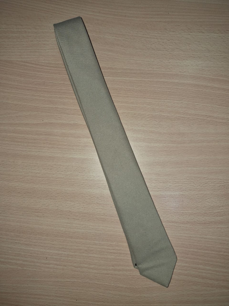 CORBATA GRIS ARENA