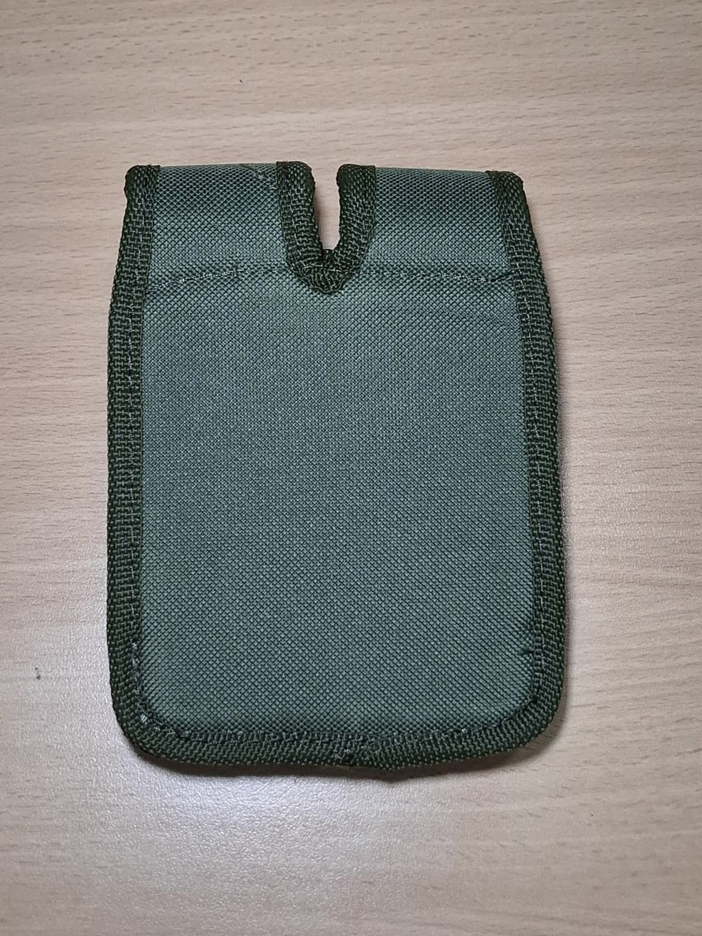 PORTA CARGADOR DOBLE CON PASACINTO