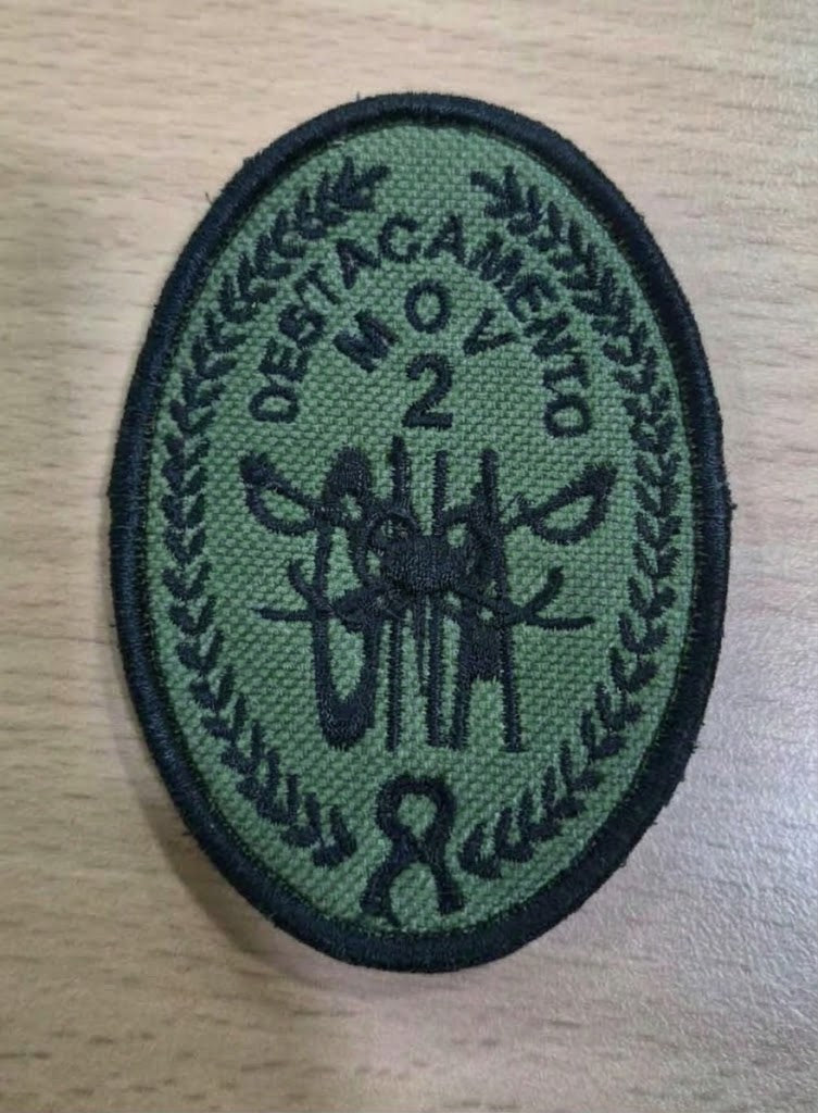 EMBLEMA DEL DESTACAMENTO MOVIL 2 BAJA VISIBILIDAD